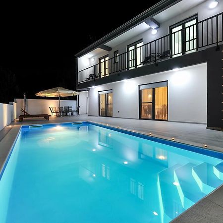 Villa Lily Privlaka  Esterno foto
