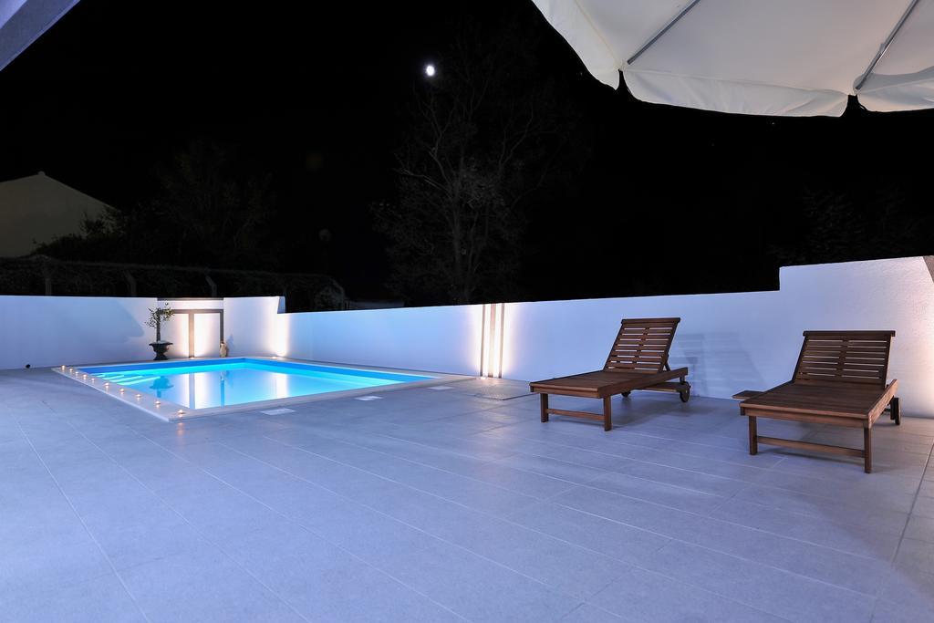Villa Lily Privlaka  Esterno foto