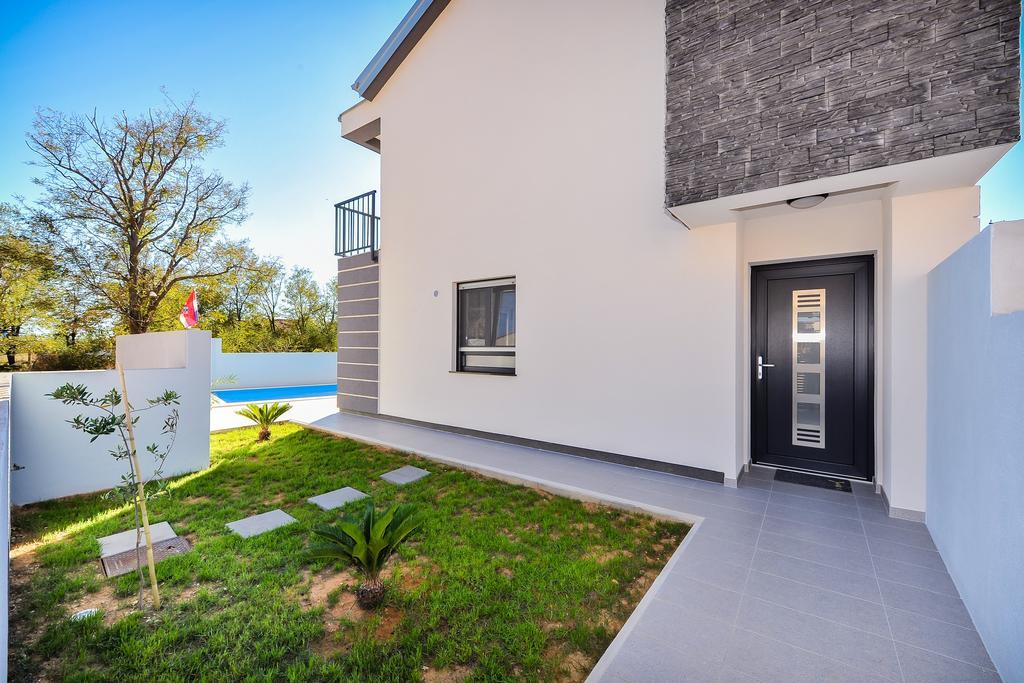 Villa Lily Privlaka  Esterno foto