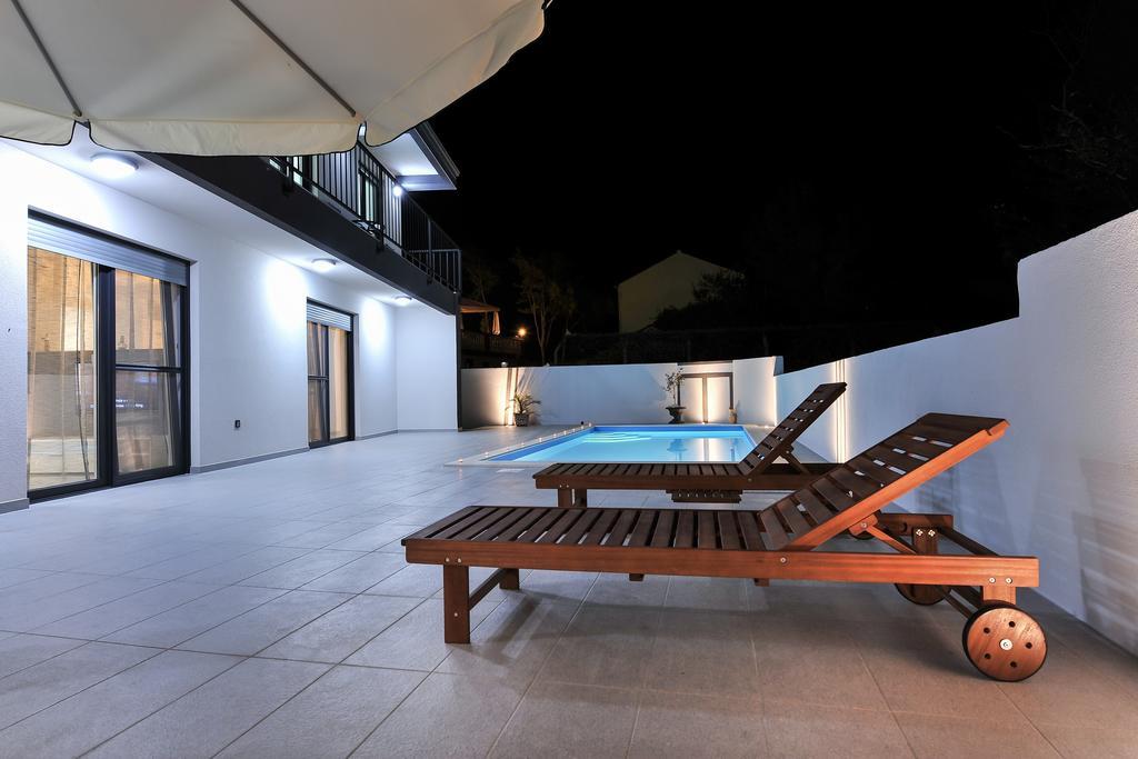 Villa Lily Privlaka  Esterno foto