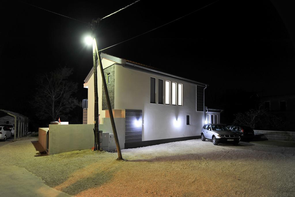 Villa Lily Privlaka  Esterno foto