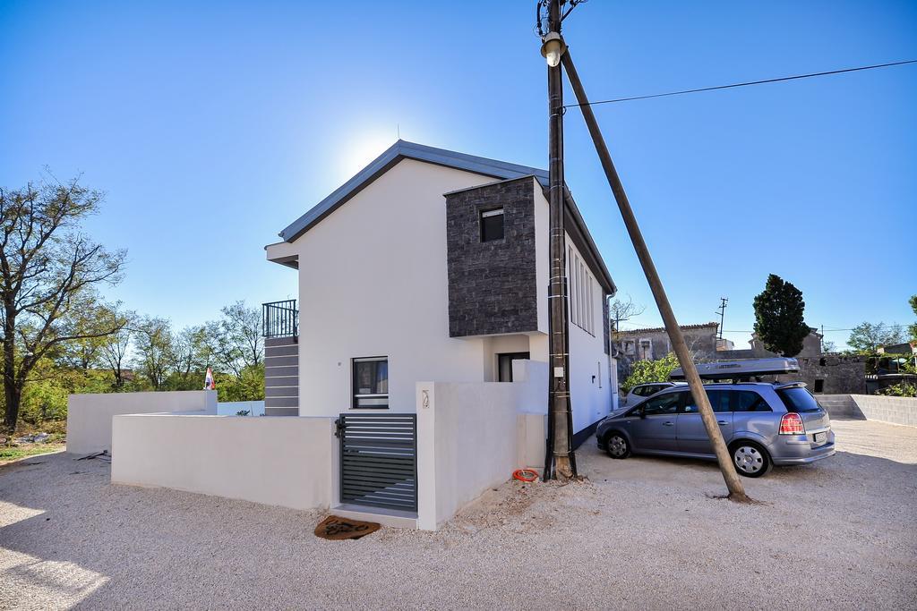 Villa Lily Privlaka  Esterno foto