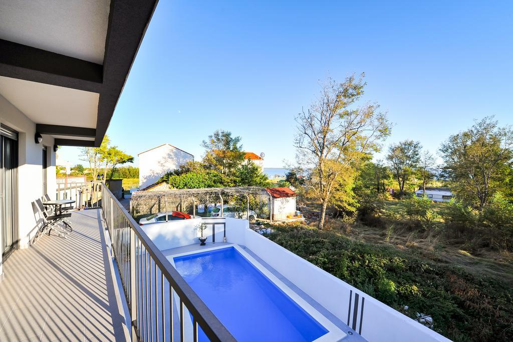 Villa Lily Privlaka  Esterno foto