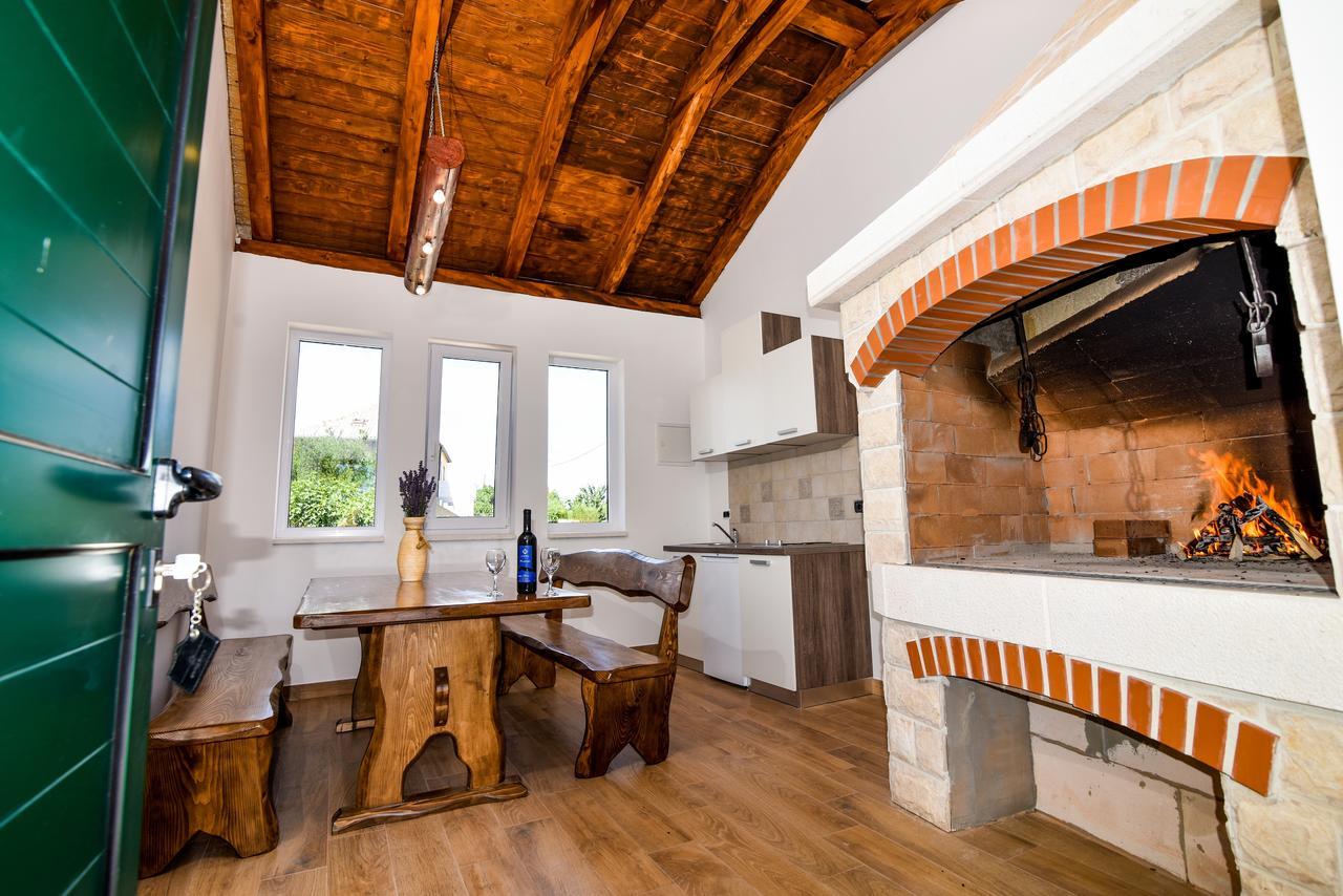 Villa Lily Privlaka  Esterno foto